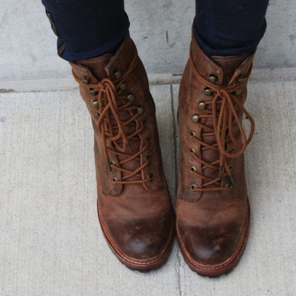 $498 Frye Lucy Vintage Lace-Up Distressed Cognac Brown Leather Heeled Ankle Boot - Picture 2 of 11